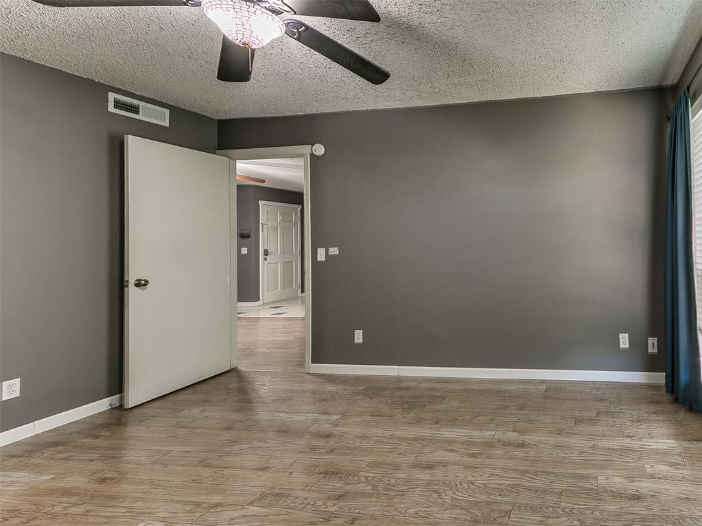 801 Cardinal Creek Boulevard C Property Photo 14