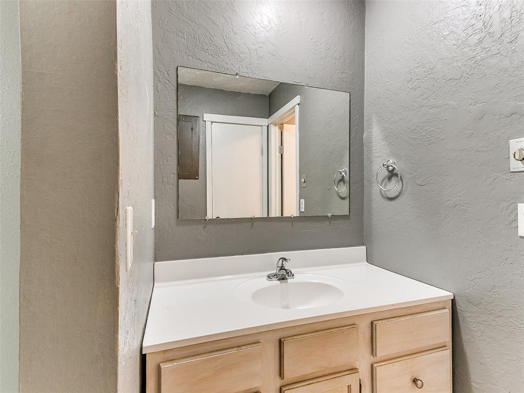 801 Cardinal Creek Boulevard C Property Photo 17