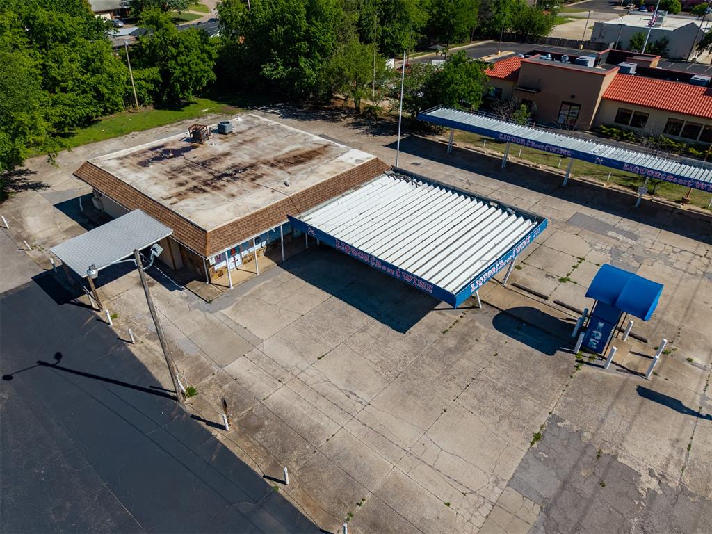 400 S Air Depot Boulevard Property Photo 7