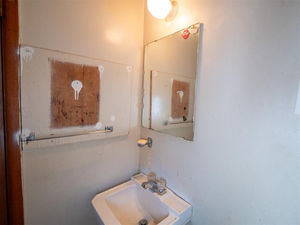 400 S Air Depot Boulevard Property Photo 27