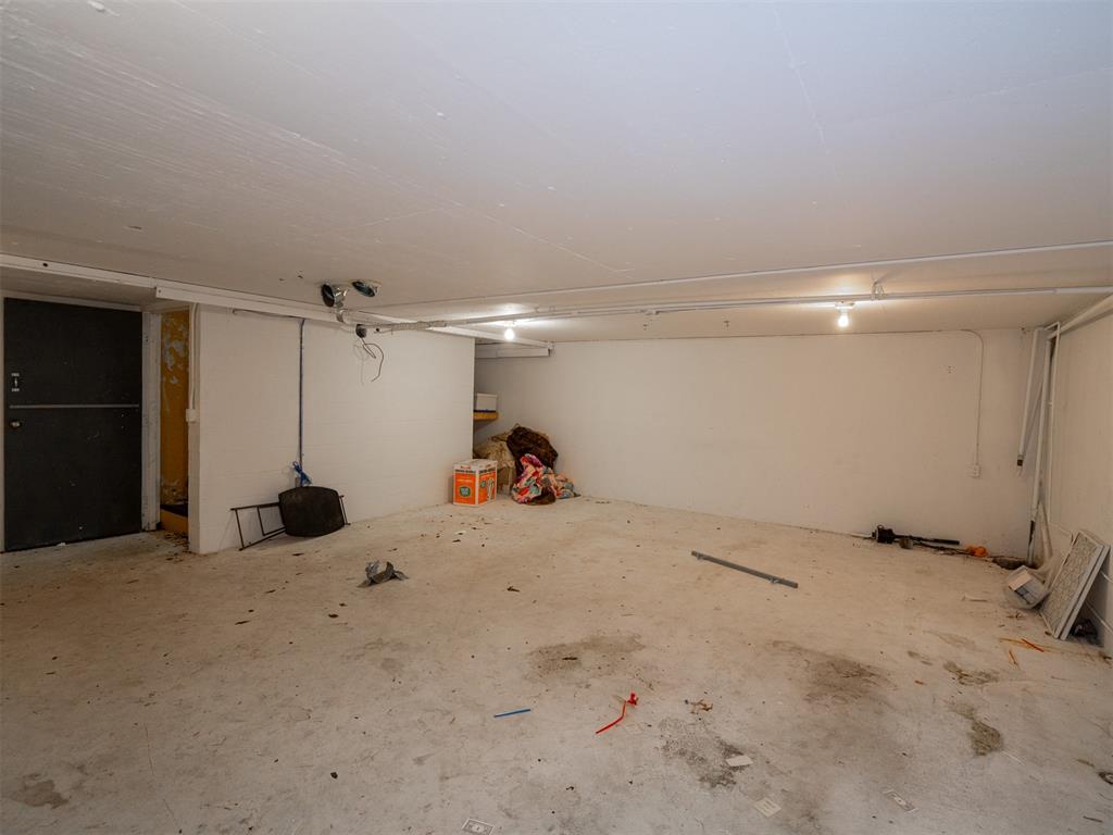 400 S Air Depot Boulevard Property Photo 37