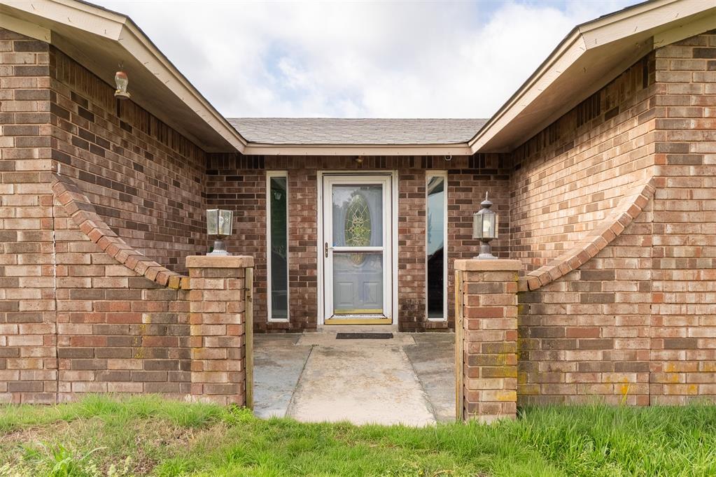 5485 Primrose Lane Property Photo 4
