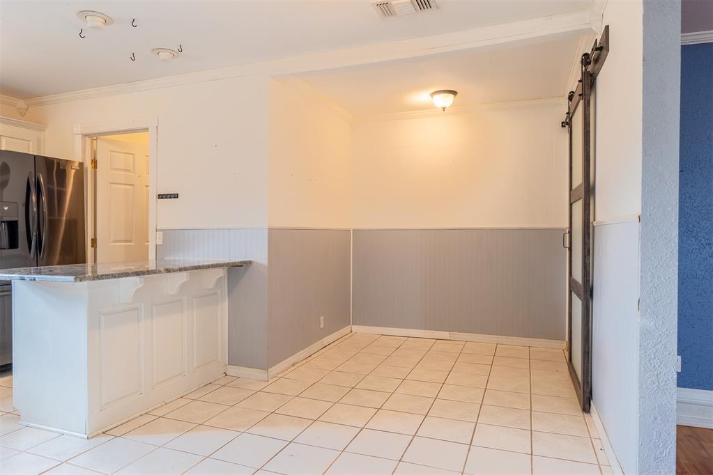 5485 Primrose Lane Property Photo 10