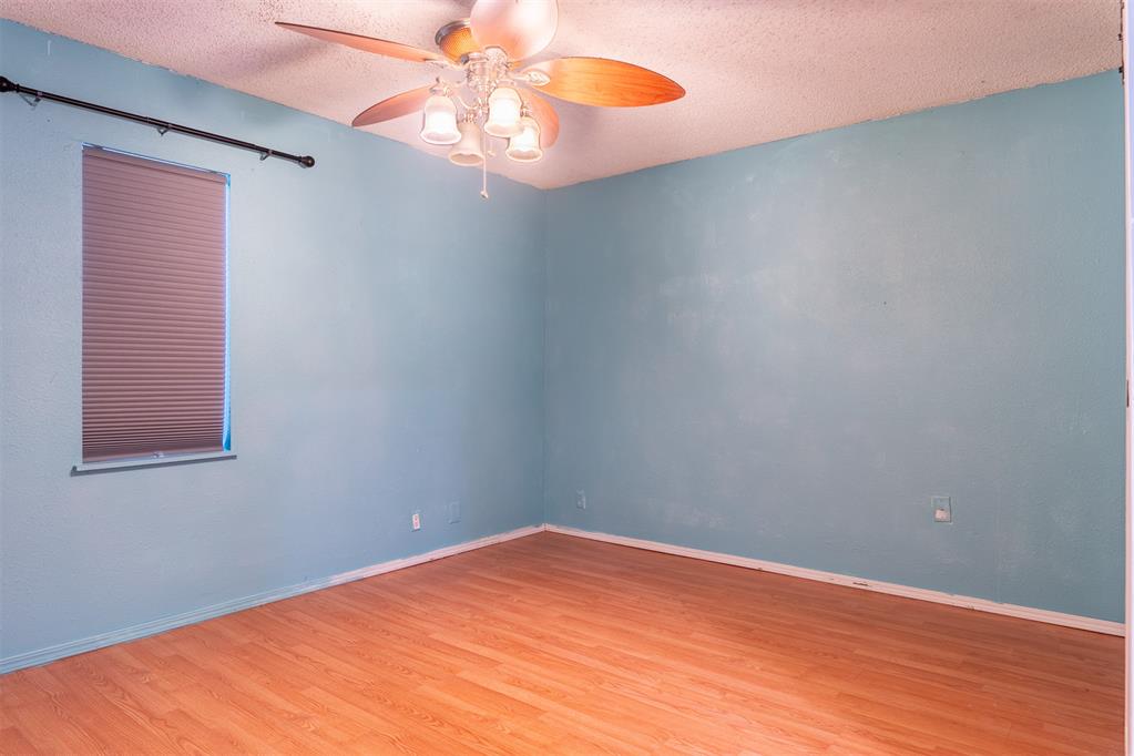 5485 Primrose Lane Property Photo 13