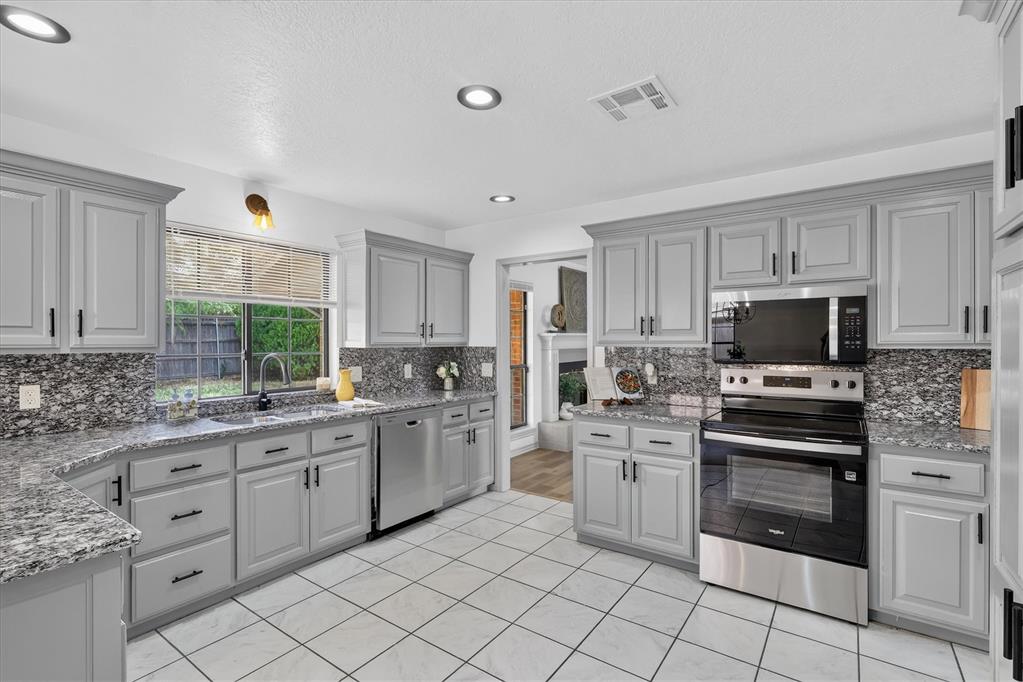 705 Nw 143rd Street Property Photo 19
