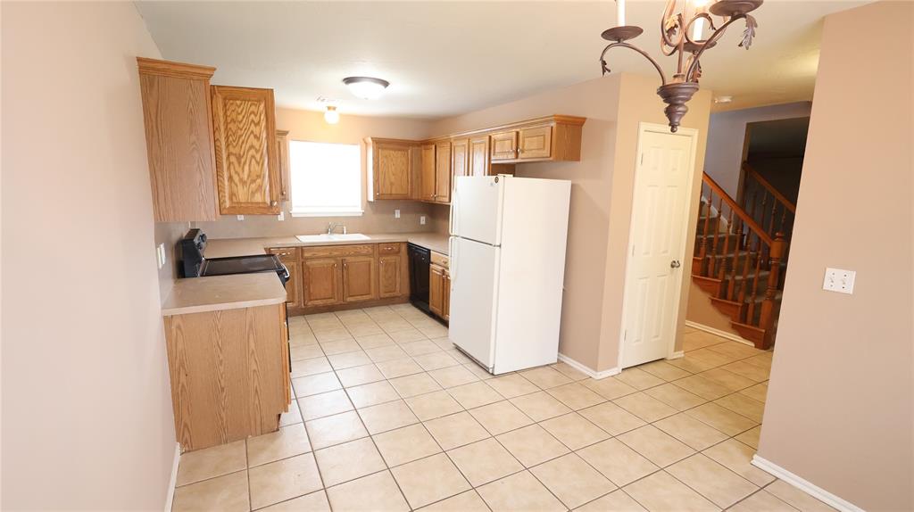 847 Rambling Oaks Property Photo 7