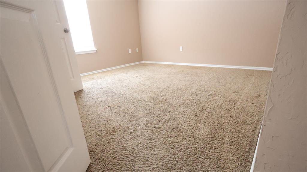 847 Rambling Oaks Property Photo 16