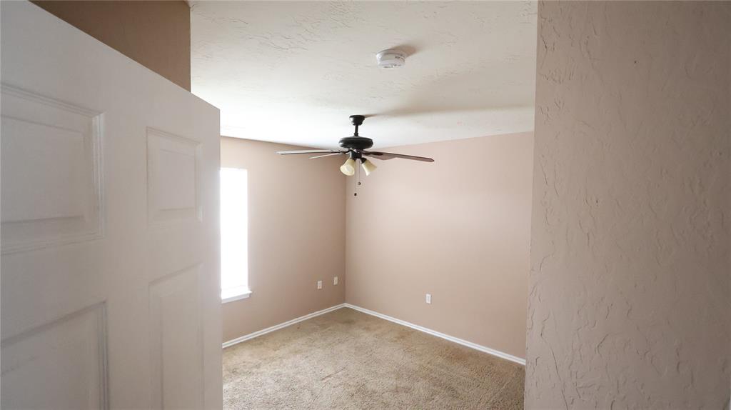847 Rambling Oaks Property Photo 17