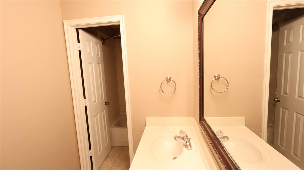 847 Rambling Oaks Property Photo 22