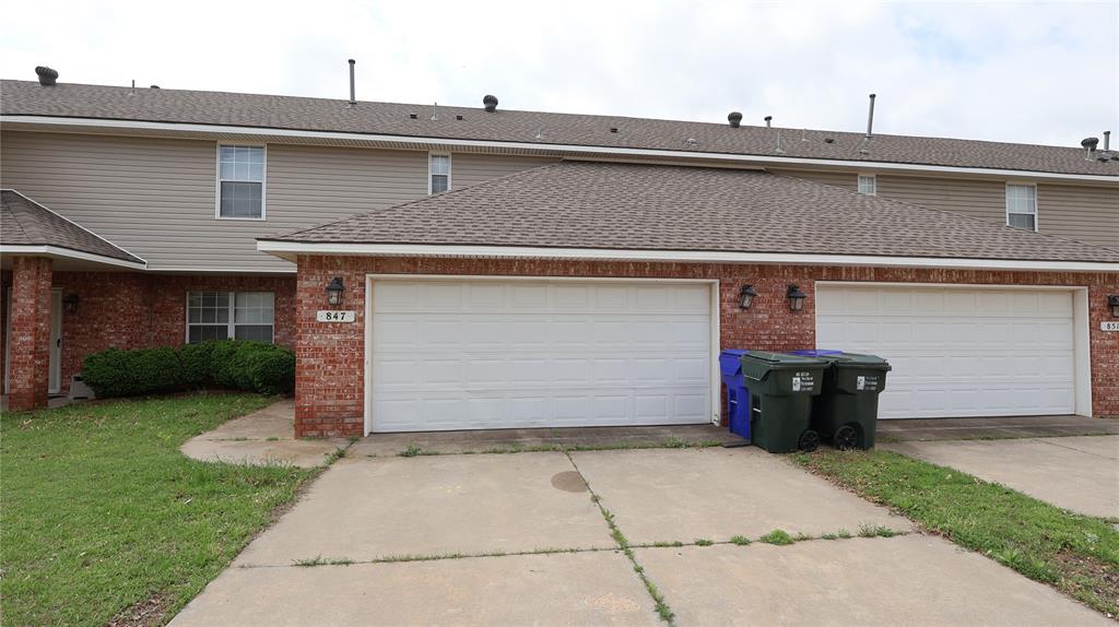 847 Rambling Oaks Property Photo 27