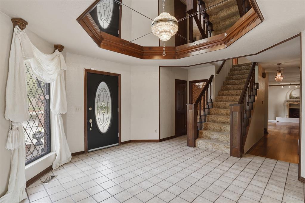 8204 Brownsville Lane Property Photo 4