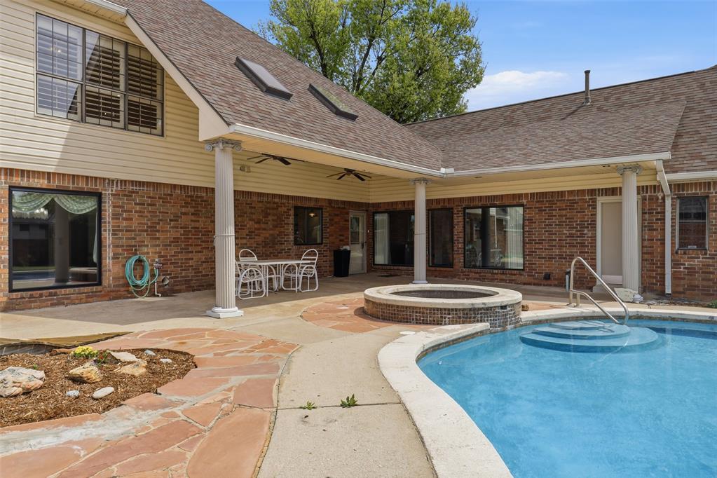 8204 Brownsville Lane Property Photo 30