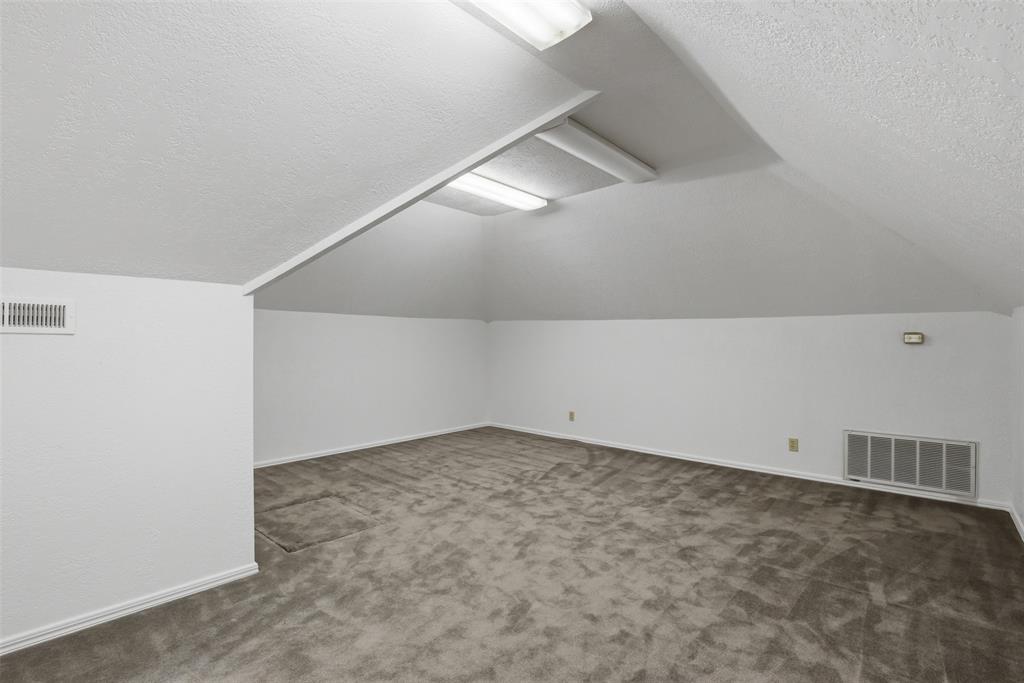 8204 Brownsville Lane Property Photo 43