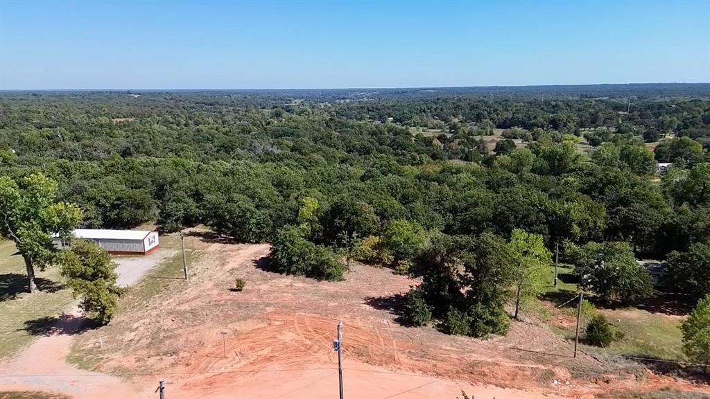 7401 142nd Street Property Photo 2