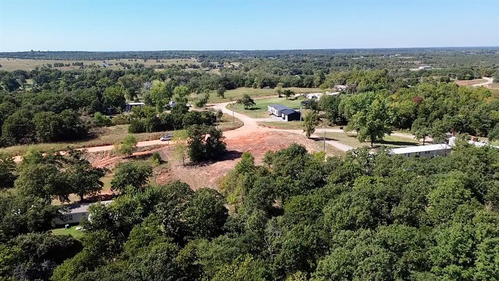 7401 142nd Street Property Photo 3