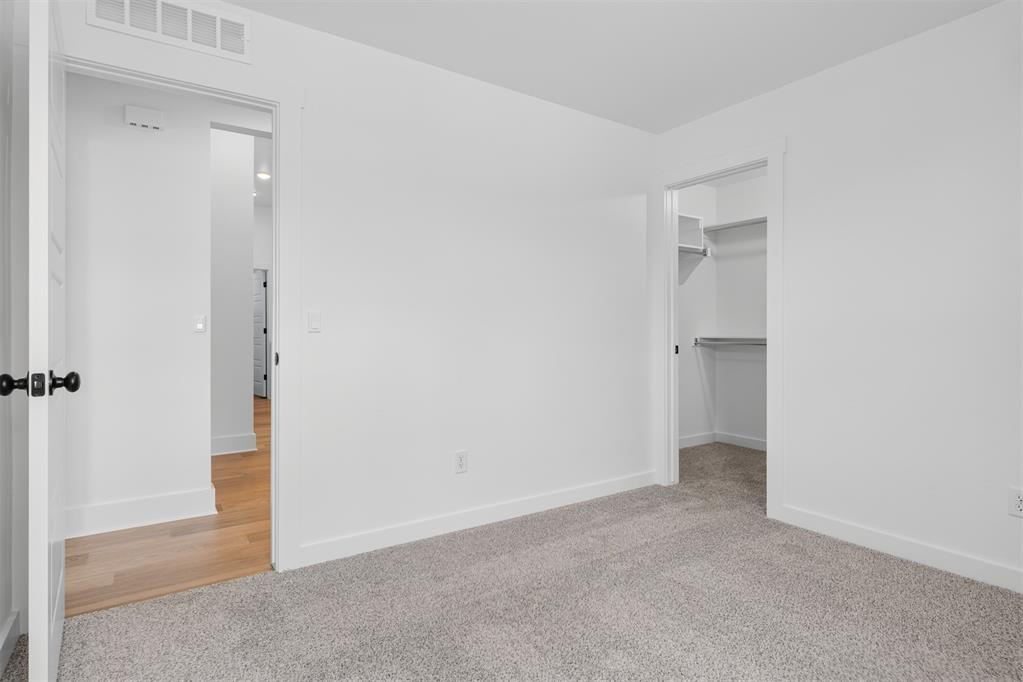 3918 Eureka Drive Property Photo 18