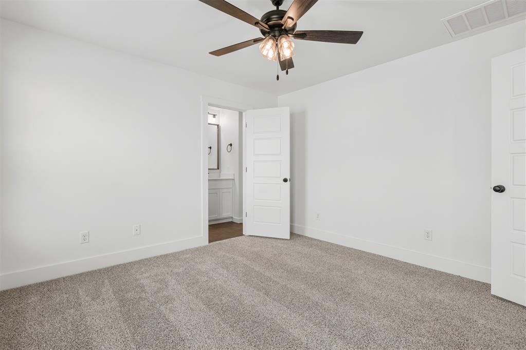 3918 Eureka Drive Property Photo 20