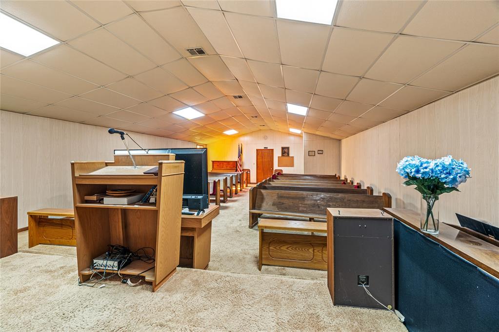 602 D Street Property Photo 17