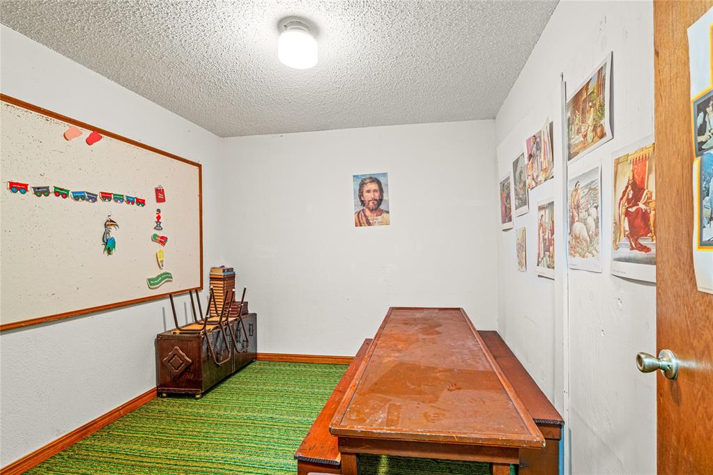 602 D Street Property Photo 25