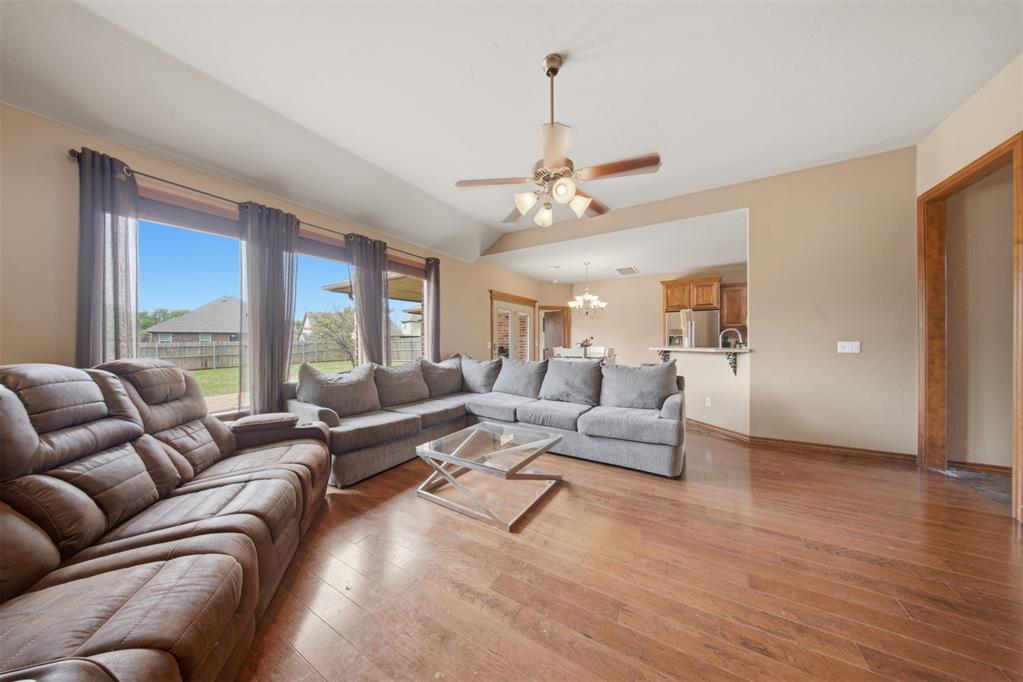 2112 Se 9th Street Property Photo 6