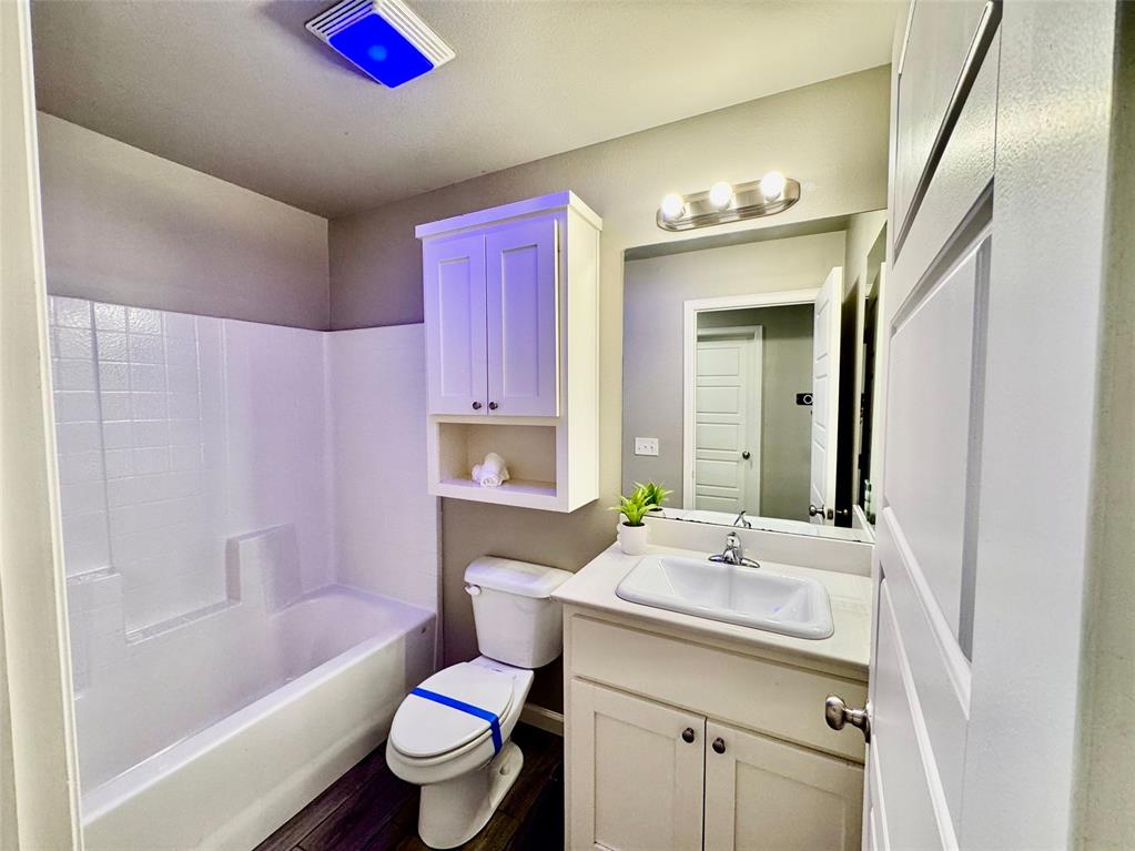 3642 E Cherryhill Court Property Photo 33