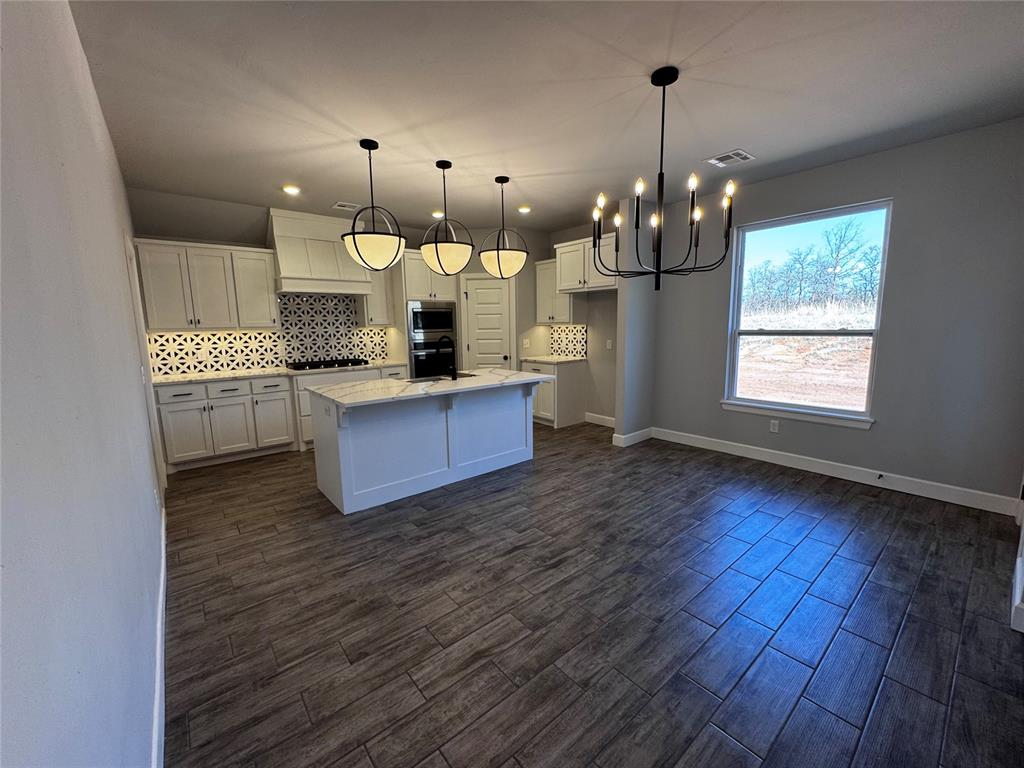1300 Lighthorsemen Way Property Photo 5