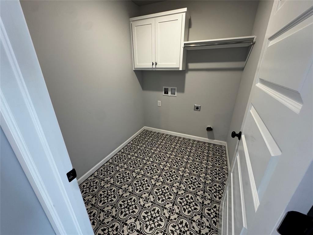 1300 Lighthorsemen Way Property Photo 15