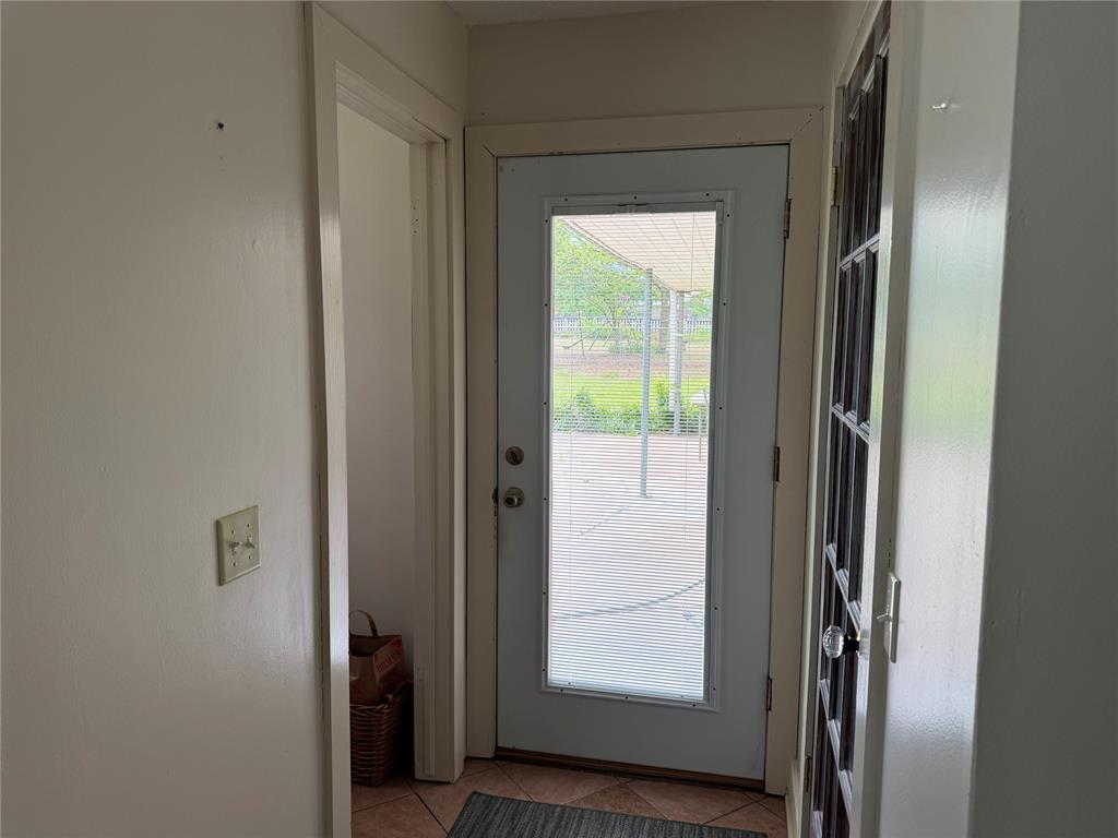 324 S Main Street Property Photo 17