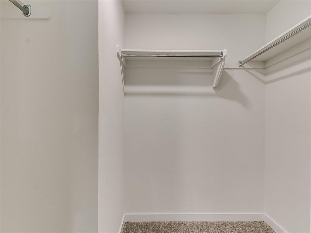 908 Hazy Brook Circle Property Photo 18