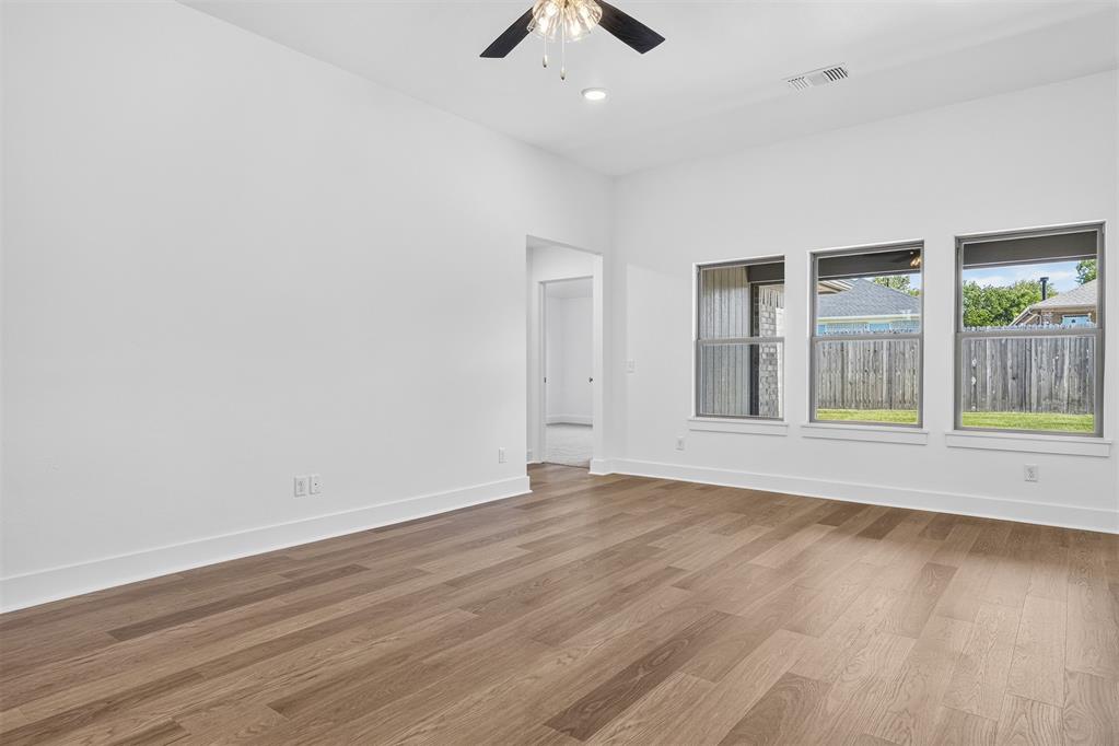 20131 Woodrock Street Property Photo 6