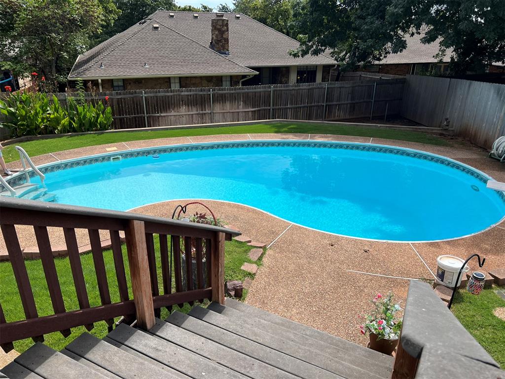 912 Carfax Road Property Photo 15