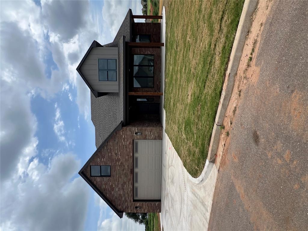 2605 Landrun Property Photo 3