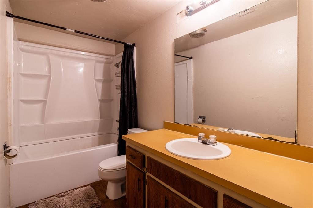 2141 Sw 48th Street Property Photo 8