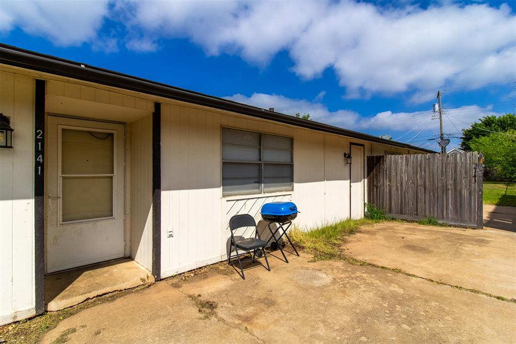 2141 Sw 48th Street Property Photo 12