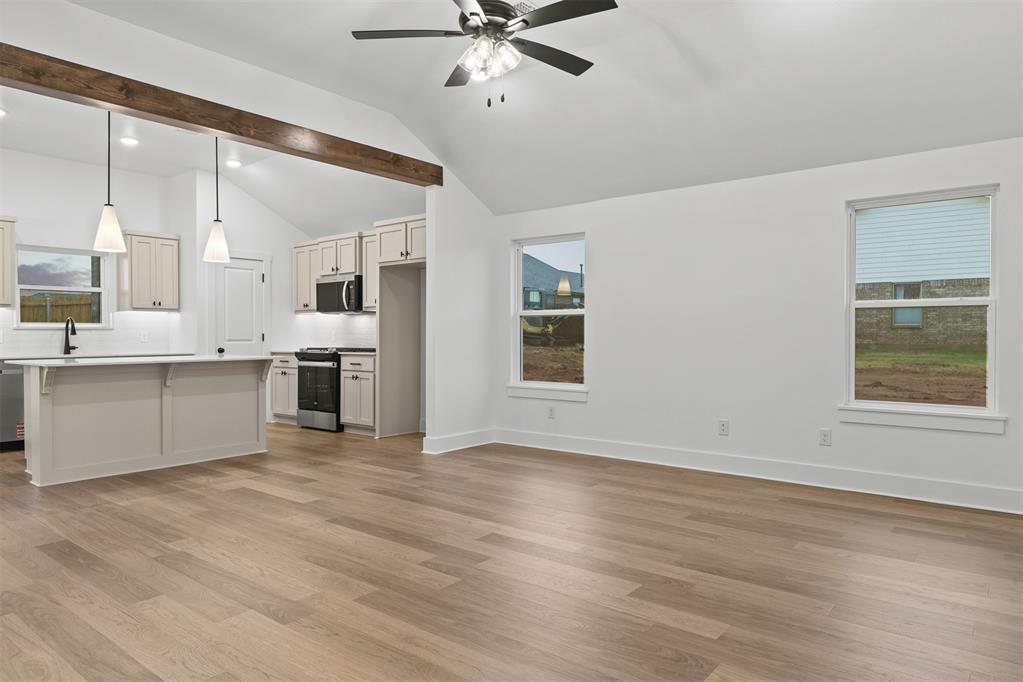 4009 Nw 176th Street Property Photo 6