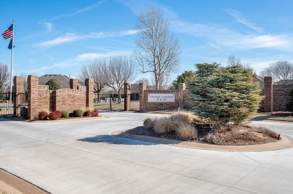2016 NW 160th Place Property Photo 1