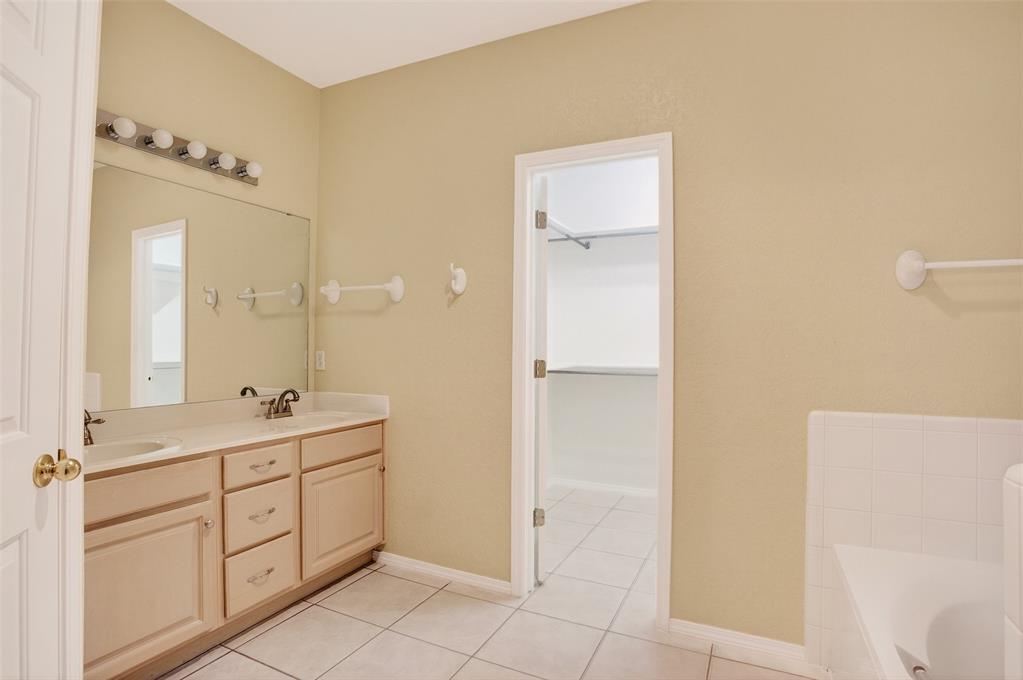 2016 Nw 160th Place Property Photo 25