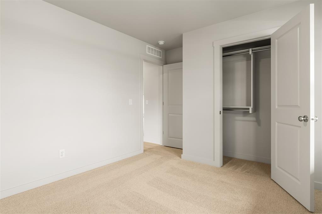 16001 Switchgrass Place Property Photo 22