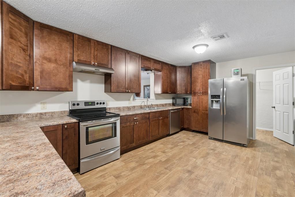 200 Centennial Boulevard Property Photo 15