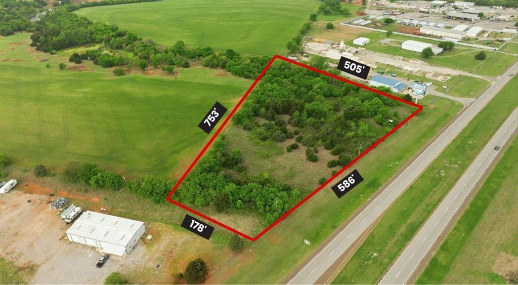 090091656 Northwest Expressway Property Photo 1