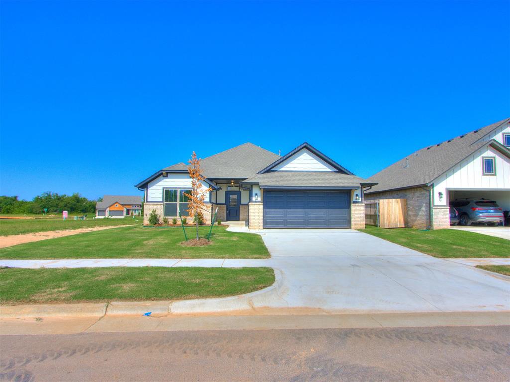 7701 Wilshire Woods Drive Property Photo 3