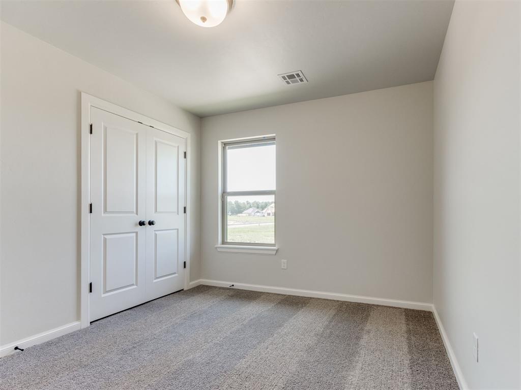 7701 Wilshire Woods Drive Property Photo 9