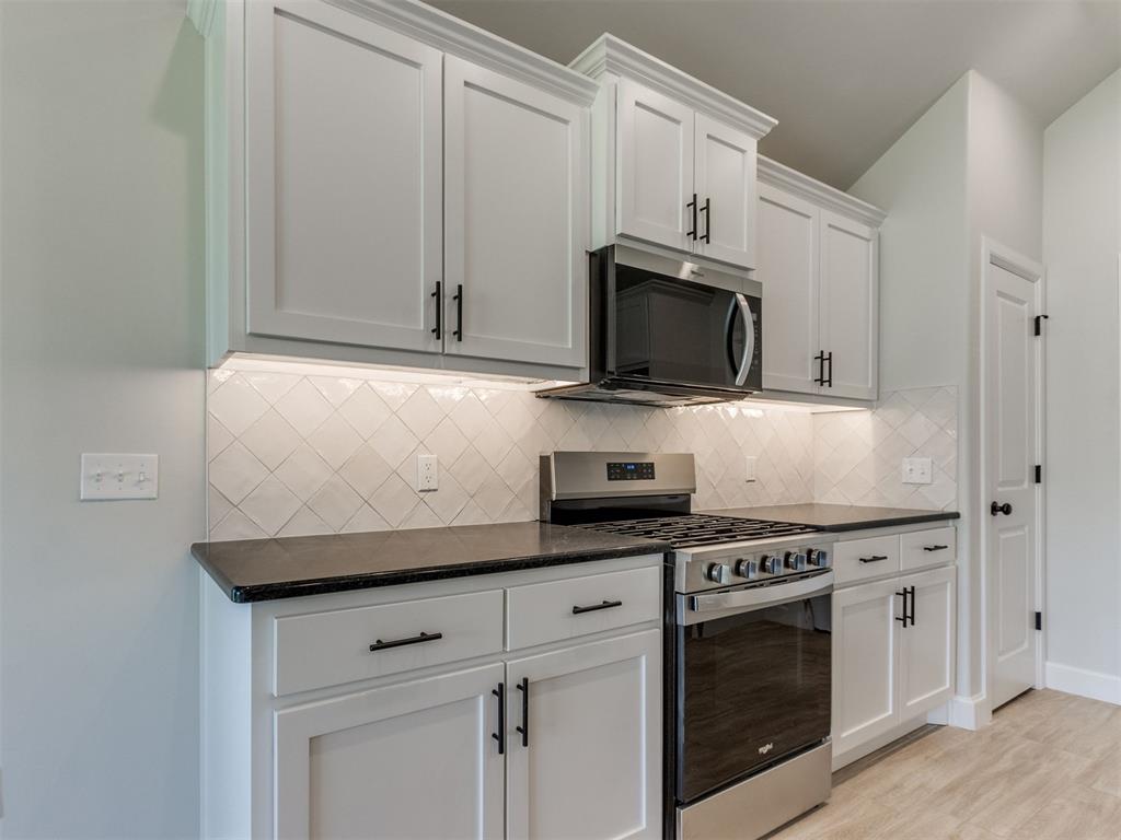 7701 Wilshire Woods Drive Property Photo 33