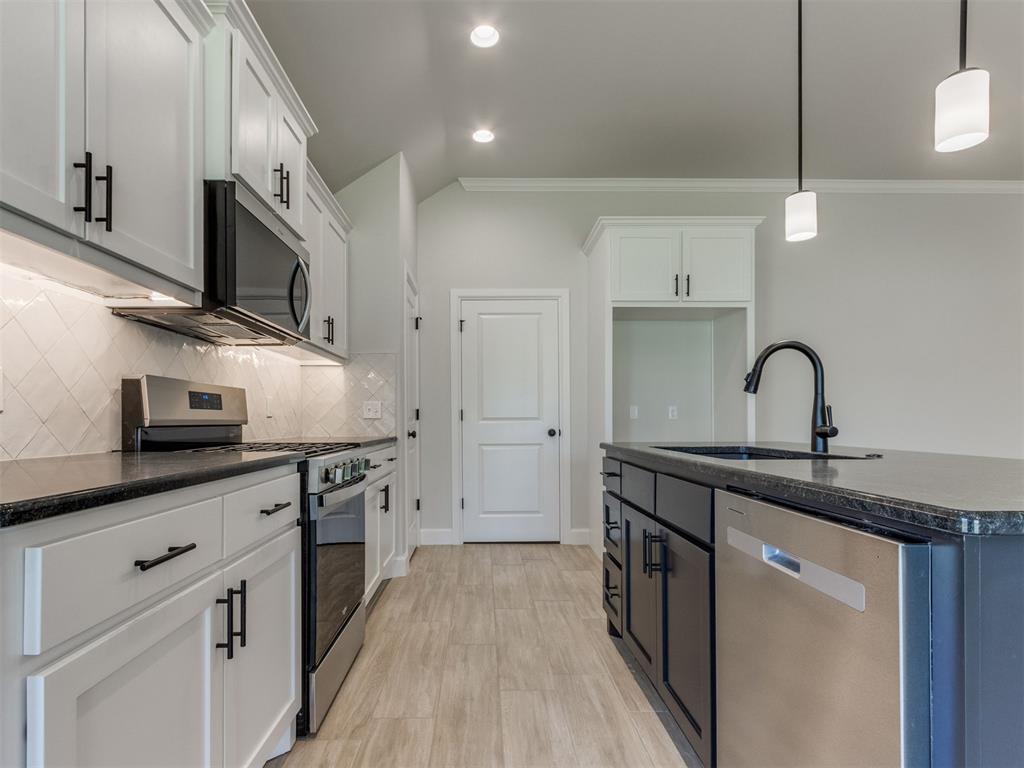 7701 Wilshire Woods Drive Property Photo 34