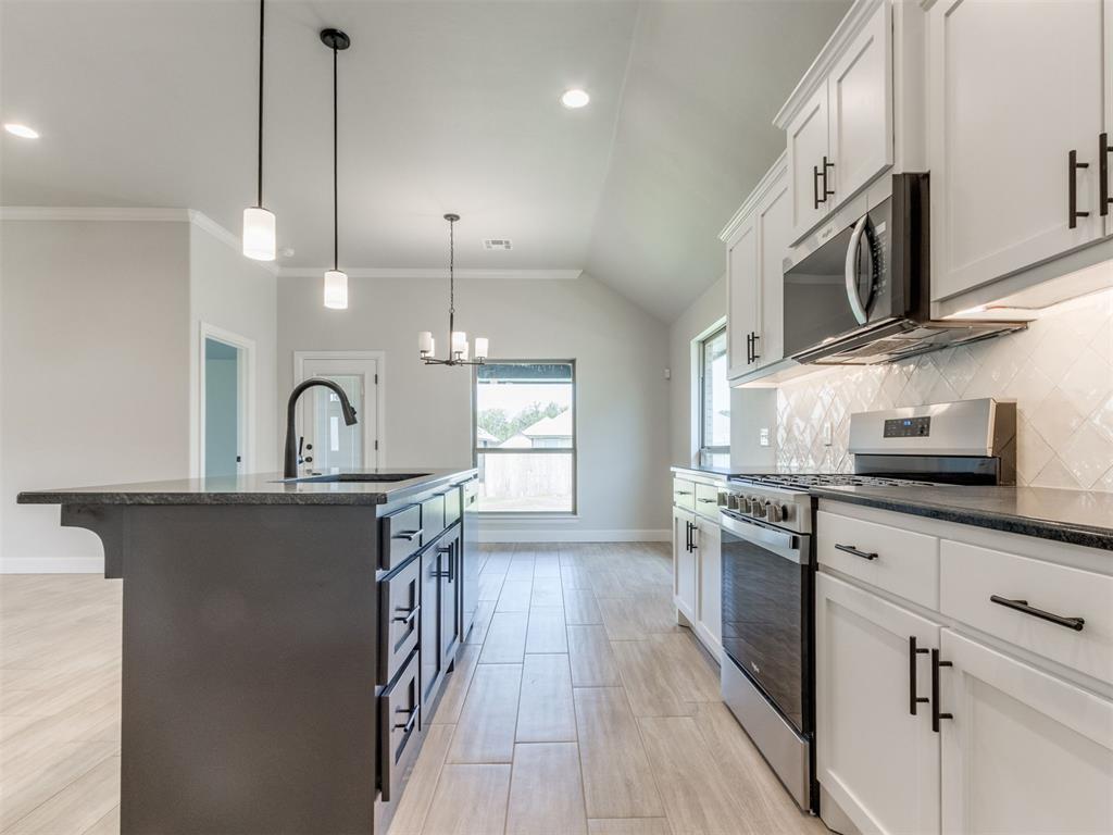 7701 Wilshire Woods Drive Property Photo 35