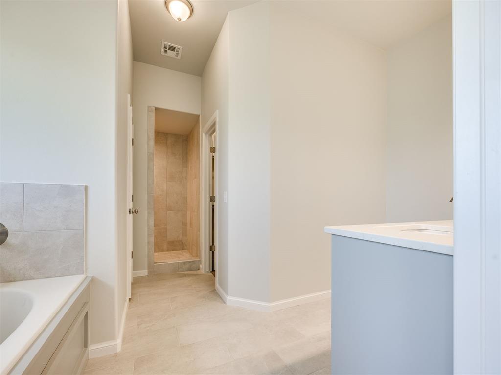 7608 Three Woods Lane Property Photo 15