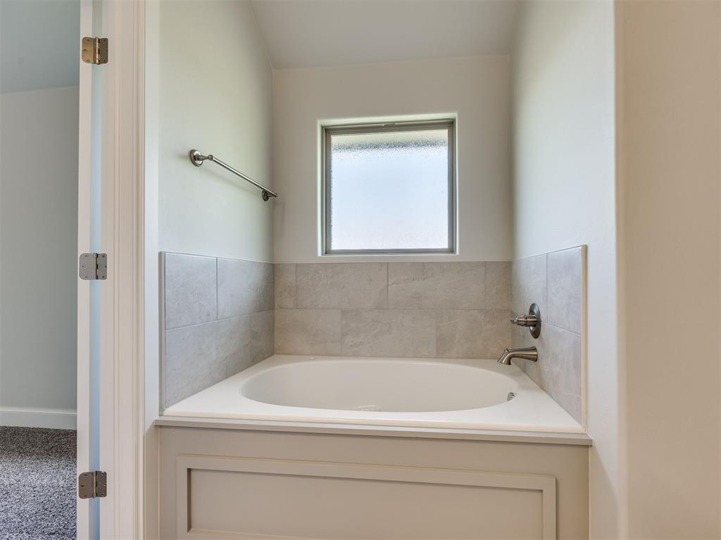 7608 Three Woods Lane Property Photo 17