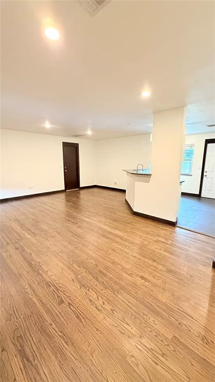 2229 Brighton Avenue Property Photo 3