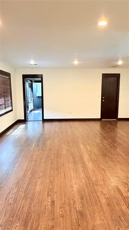 2229 Brighton Avenue Property Photo 4