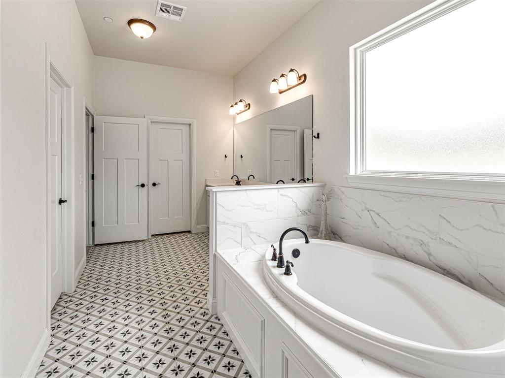 5017 Asheville Way Property Photo 26